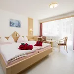 Wellness- Und Schneesporthotel Christiania Hotel 3*