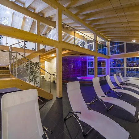 Wellness- Und Schneesporthotel Christiania 호텔