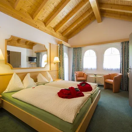 Wellness- Und Schneesporthotel Christiania 호텔 3*