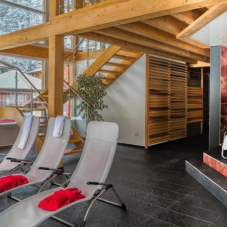 호텔 Wellness- Und Schneesporthotel Christiania 사스-알마겔